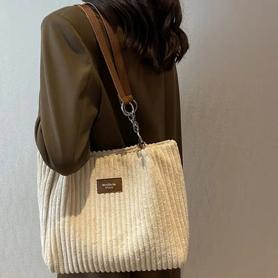 メーガン | コットンコーデュロイ素材のトートバッグ