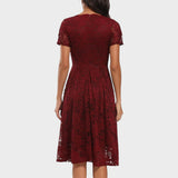 Mara - Robe en Dentelle Florale