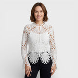 サビナ – モダンブロウス、ハイライトディテール付き